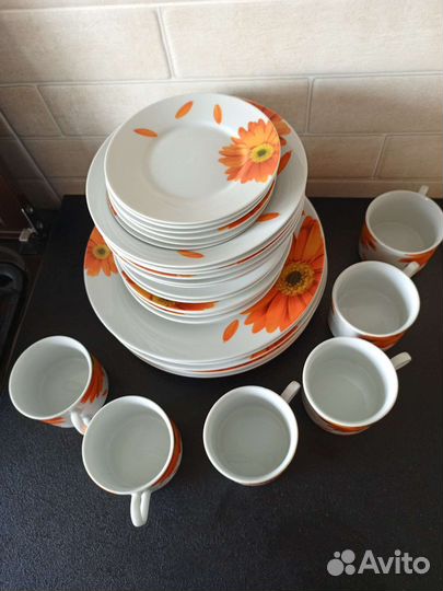 Набор столовой посуды Новый