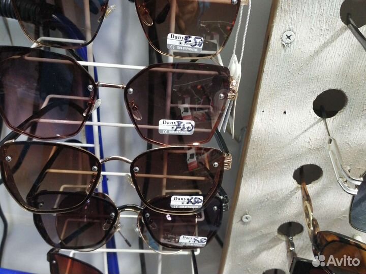 Солнцезащитные очки женские