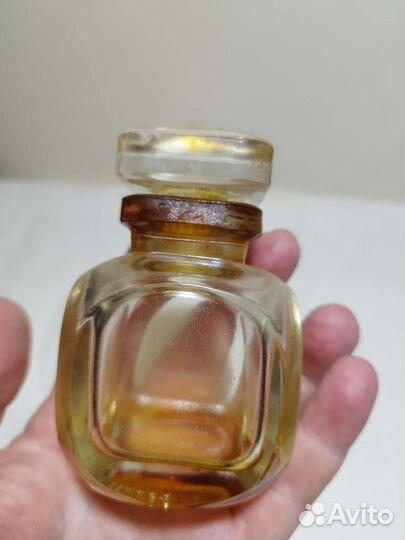 Большой флакон из-под духов Kesma