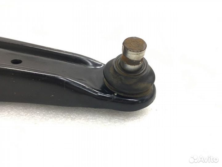 Рычаг подвески передний правый Mitsubishi