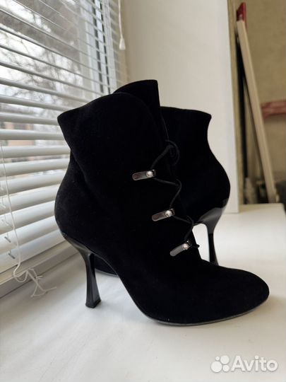 Ботильоны Thierry Rabotin замша 38р