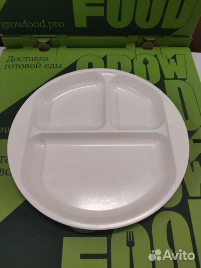 Порционная пластиковая тарелка