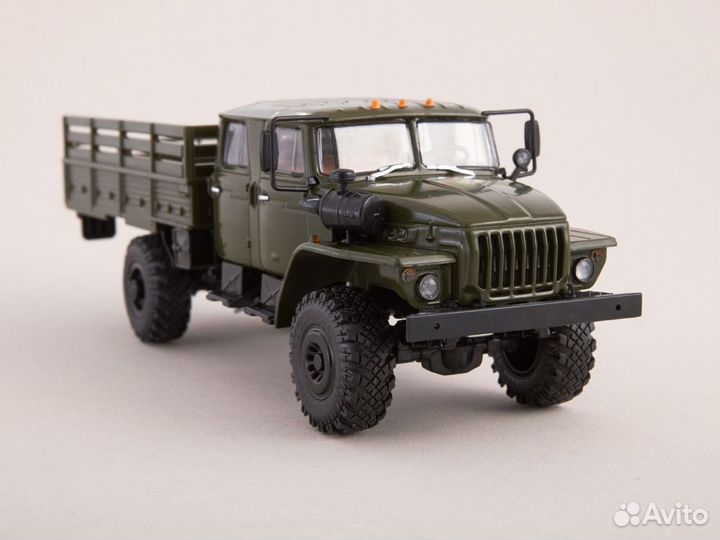 Коллекционная модель Урал бортовой