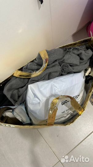 Пакет с летними вещами