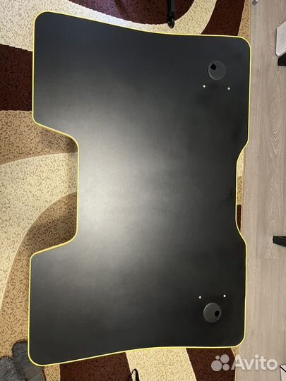 Игровой стол