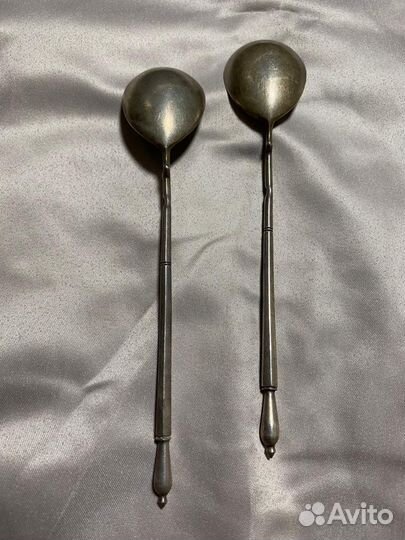 Серебряные ложки чайные