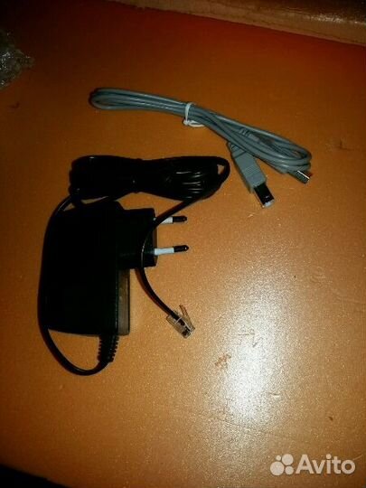 Адаптер-блок питания. С 220В в 12В, ток 1-1,25А