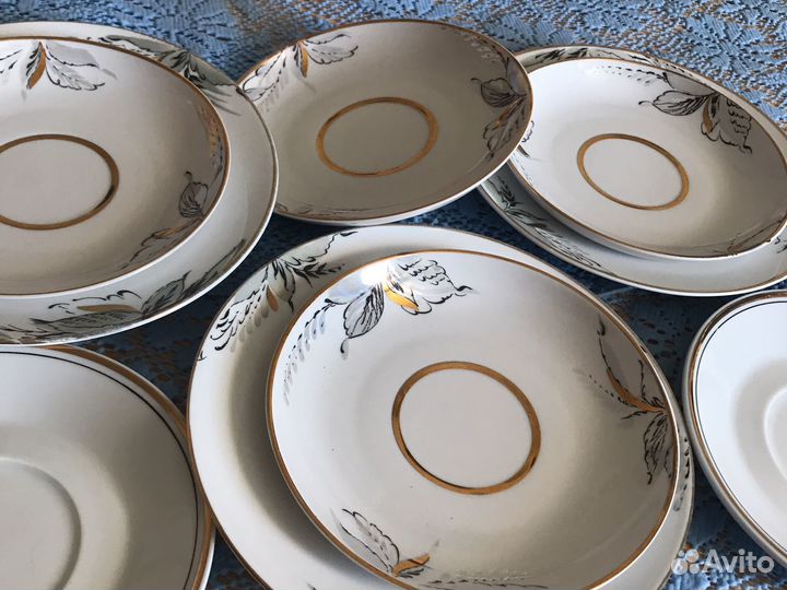 Набор тарелок