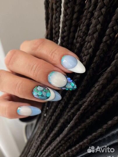 Маникюр и педикюр