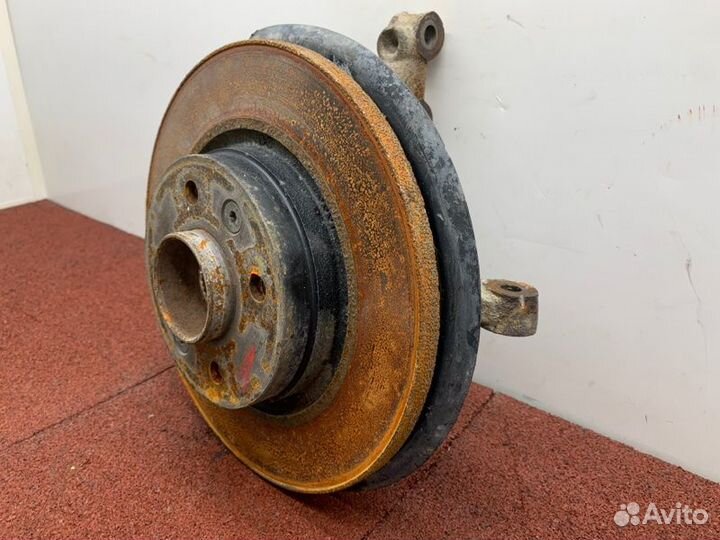 Поворотный кулак передний левый Renault Logan 2 L8