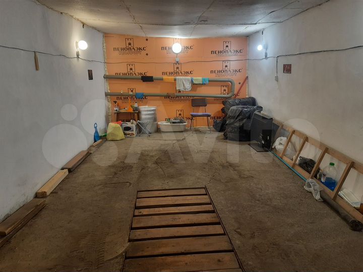 Гараж, > 30 м²