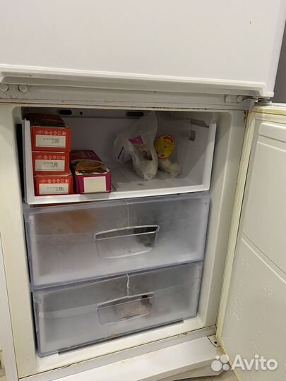 Холодильник бу indesit