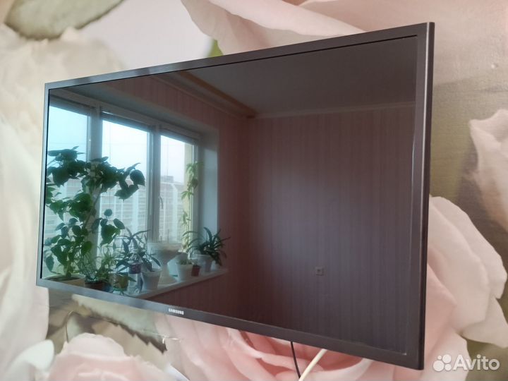 Телевизор Samsung UE32J5205
