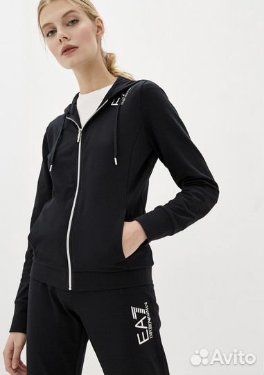 Спортивный костюм EA7