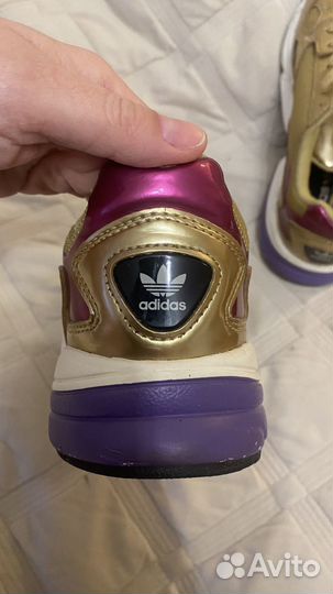 Кроссовки женские adidas