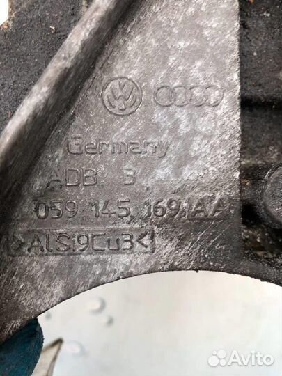 Кронштейн гидроусилителя руля 059145169AA