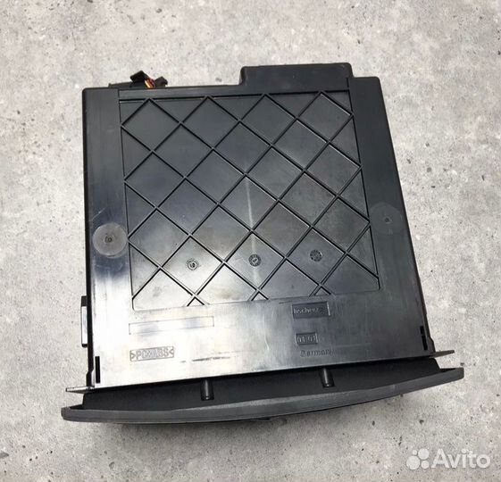 CD чейнджер передний Mercedes-Benz Cls350 C219