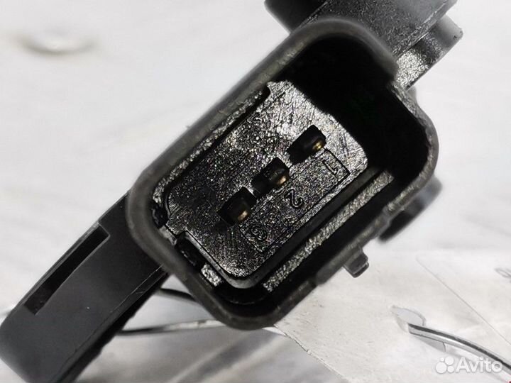 Датчик коленвала Ford Galaxy 2 2010