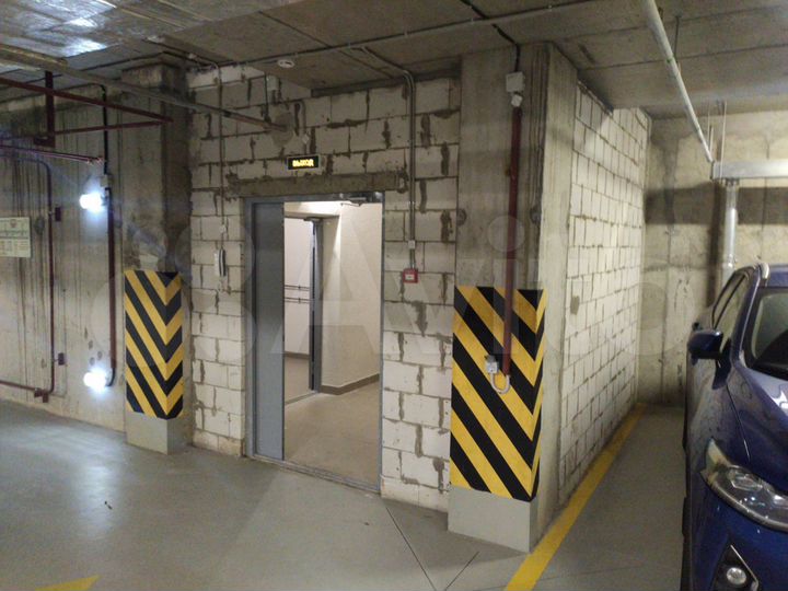 Машиноместо, 14 м²