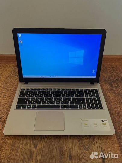 Ноутбук asus озу 8гб SSD 120гб