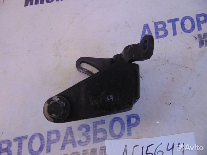 Кронштейн гидроусилителя для Hyundai Elantra 3 20