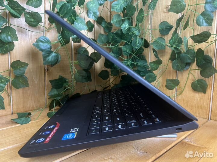 Быстрый ноутбук Lenovo Celeron N2840/4gb/SSD/14.1