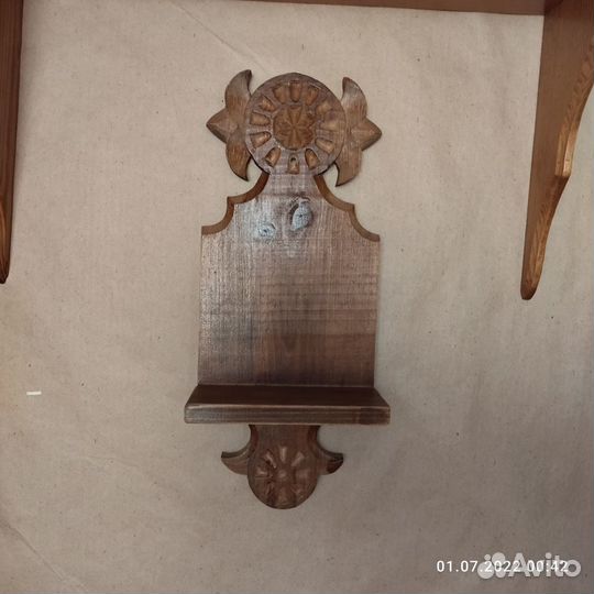 Полочки на стену из дерева