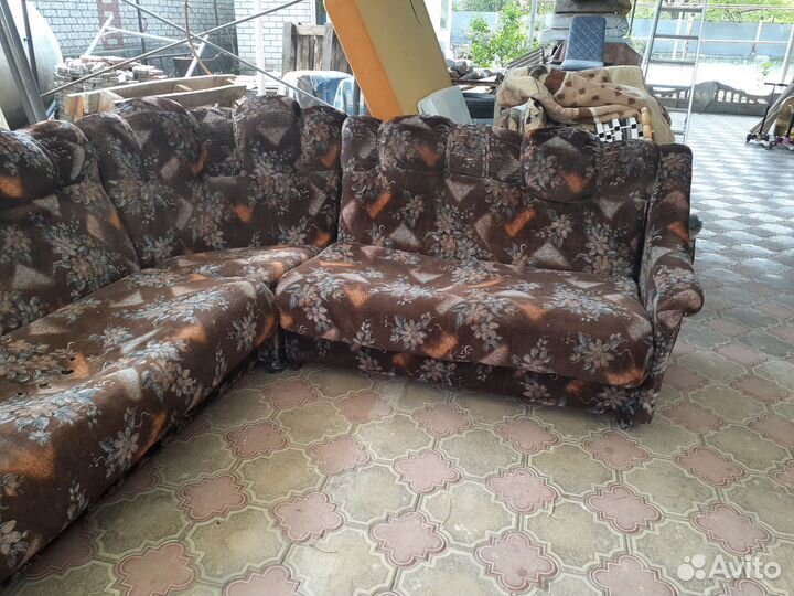 Угловой диван бу