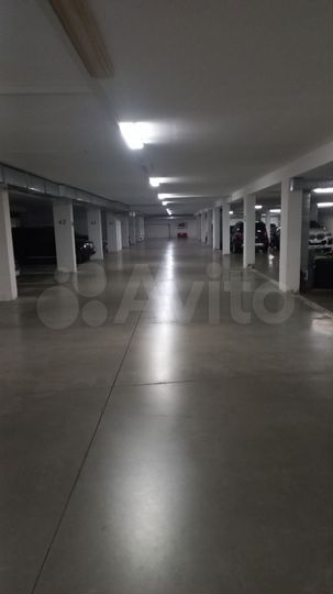 Машиноместо, 15 м²