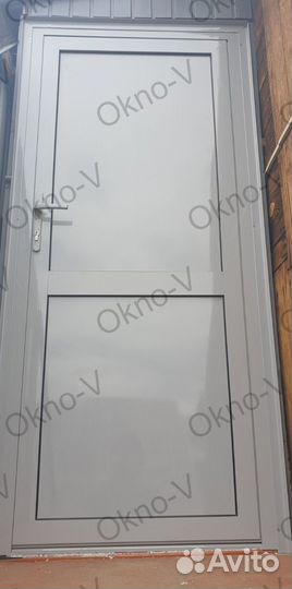 Дверь пластиковая