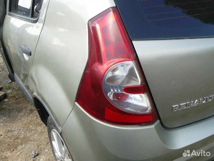 Фонарь задний левый для Renault Sandero 2013г