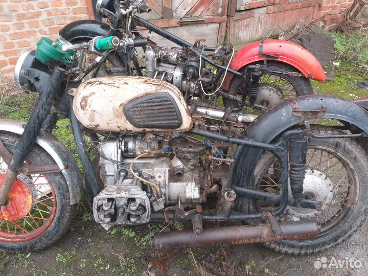 Днепр на запчасти или под восстановления