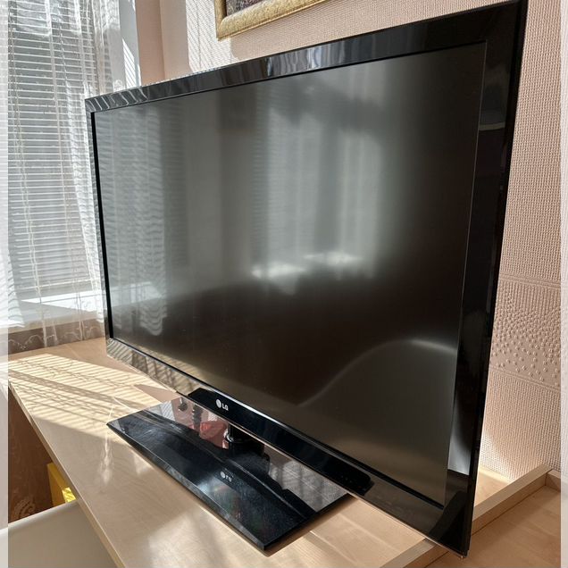 Телевизор LG 42LV3500