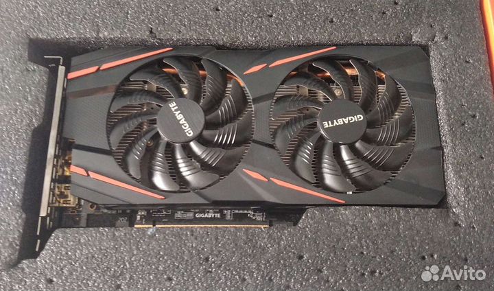 Видеокарта gigabyte AMD radeon RX580 8GB