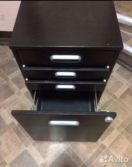 Тумба выкатная