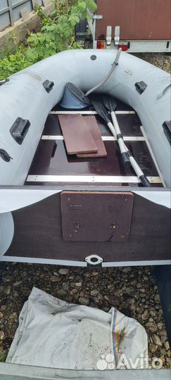 Лодка с прицепом