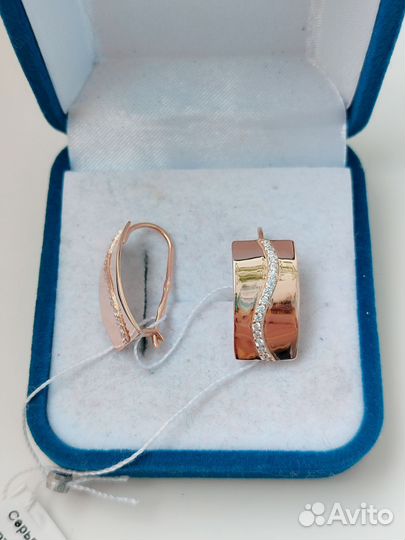 Новые золотые серьги 585 пробы, вес 3,32гр