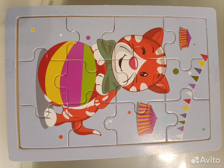 Детские машинки, пазлы и сортер