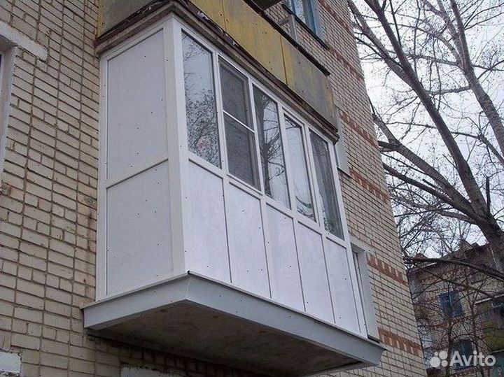 Пластиковые балконы под ключ