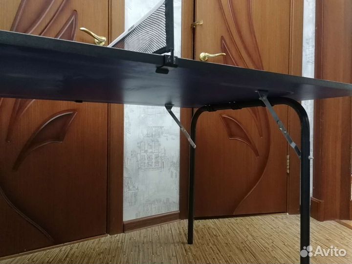 Теннисный стол
