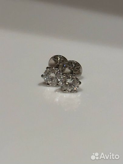 Пусеты бриллиант по 1 карату каждый