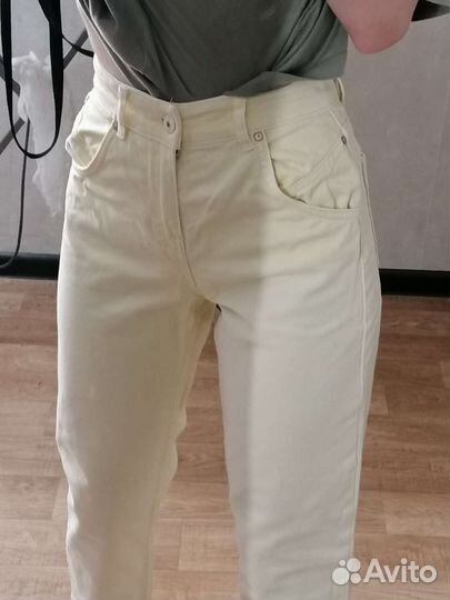 Джинсы bershka mom