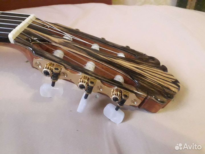 Классическая гитара