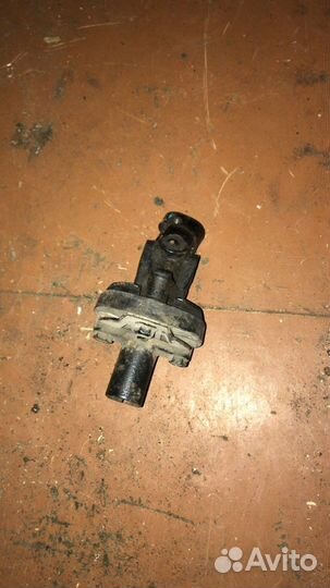 Демпфер рулевой с карданчиком Kia Sportage 1