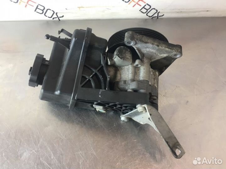 Насос гидроусилителя руля Mercedes C-Class W204