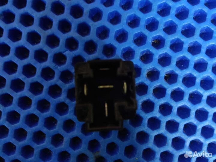 Реле mitsubishi mr301971