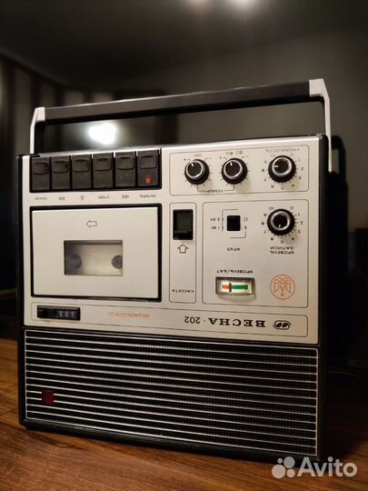 Кассетный магнитофон Весна 202 + кассета