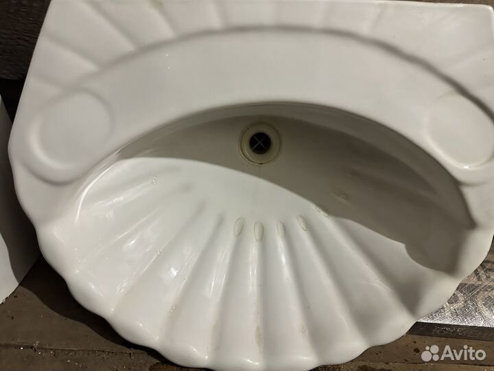 Раковина тюльпан б/у