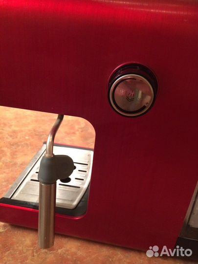 Кофеварка рожковая polaris