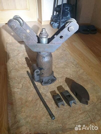 Трубогиб гидравлический ручной